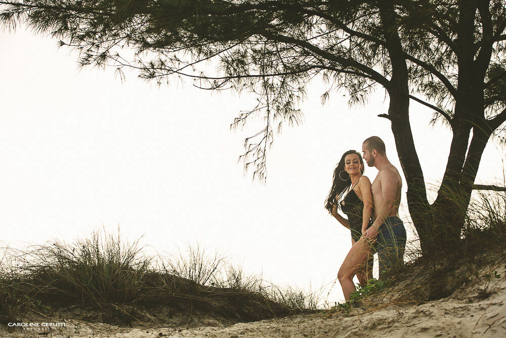 Foto Praia do Rosa - Ensaio Casal - Dai e Renan Foto Praia do Rosa - Ensaio Casal - Dai e Renan - Imagem 37