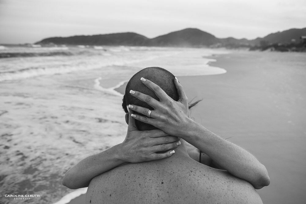 Foto Praia do Rosa - Ensaio Casal - Dai e Renan Foto Praia do Rosa - Ensaio Casal - Dai e Renan - Imagem 40