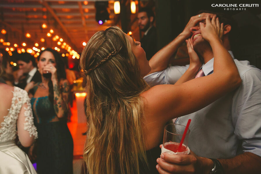 Foto Casamento Casa das Canoas - Rio de Janeiro - Fabi e Edu Foto Casamento Casa das Canoas - Rio de Janeiro - Fabi e Edu - Imagem 171