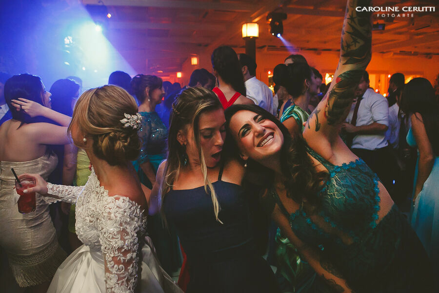 Foto Casamento Casa das Canoas - Rio de Janeiro - Fabi e Edu Foto Casamento Casa das Canoas - Rio de Janeiro - Fabi e Edu - Imagem 174