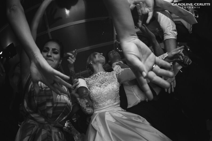 Foto Casamento Casa das Canoas - Rio de Janeiro - Fabi e Edu Foto Casamento Casa das Canoas - Rio de Janeiro - Fabi e Edu - Imagem 166