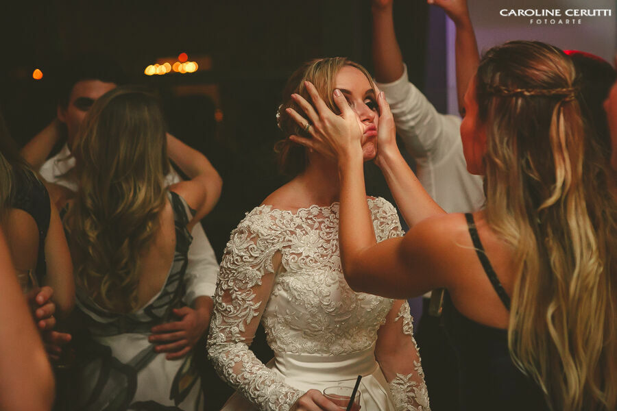 Foto Casamento Casa das Canoas - Rio de Janeiro - Fabi e Edu Foto Casamento Casa das Canoas - Rio de Janeiro - Fabi e Edu - Imagem 178