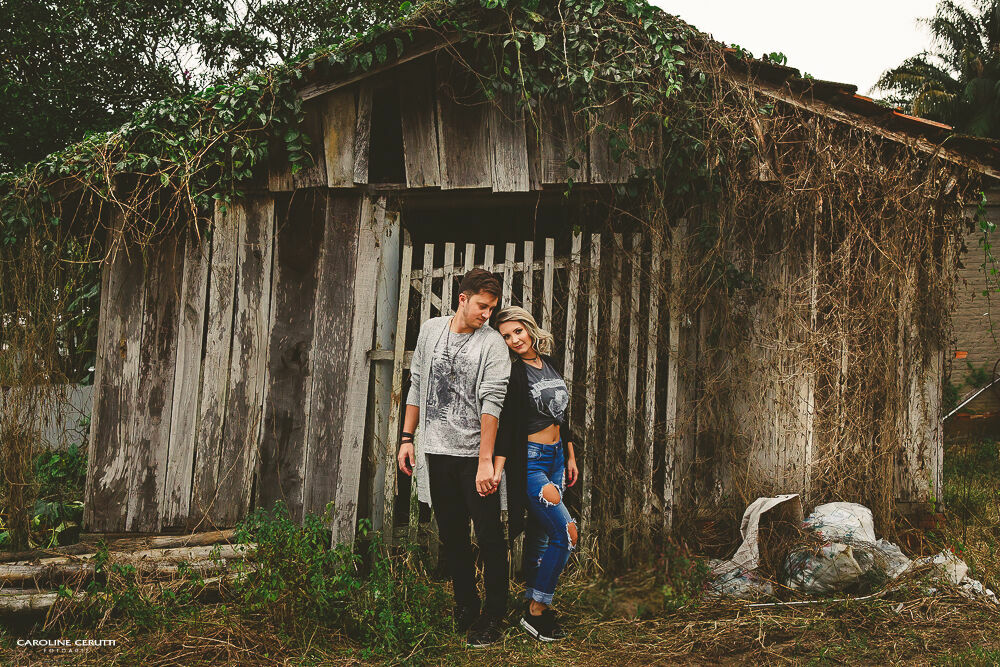 Foto Ensaio Casal na Lama - May e Júlio Foto Ensaio Casal na Lama - May e Júlio - Imagem 0