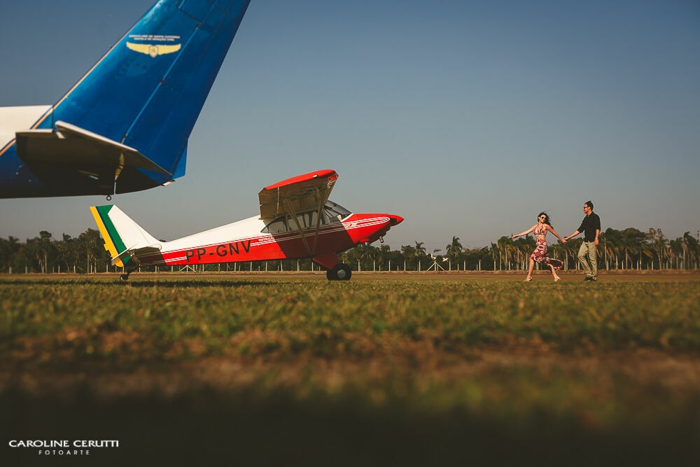 Foto Ensaio Fotográfico com Avião Foto Ensaio Fotográfico com Avião - Imagem 10