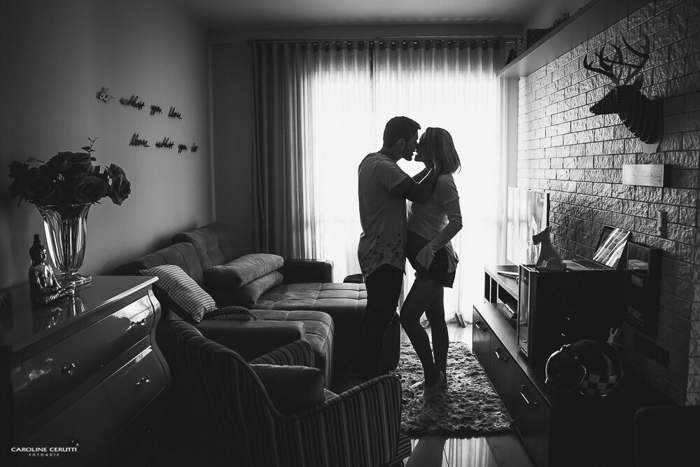 Foto Fotos de grávida em casa e na praia Foto Fotos de grávida em casa e na praia - Imagem 11
