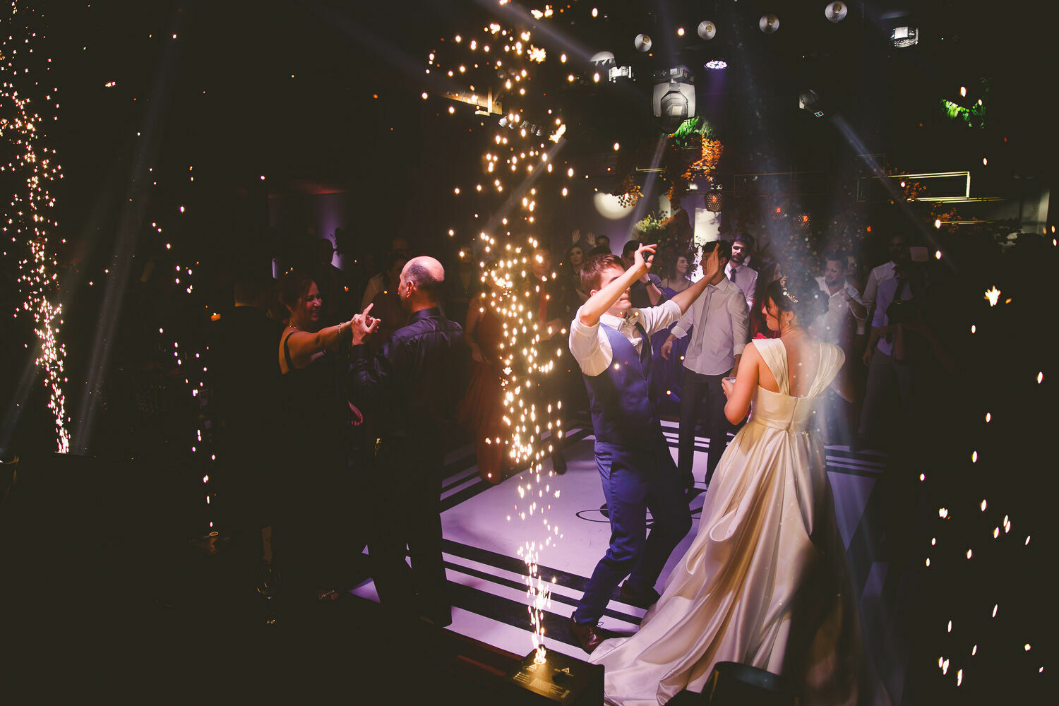 Foto Casamento em Blumenau - Cecília e Rafael - Don Concept Hall Foto Casamento em Blumenau - Cecília e Rafael - Don Concept Hall - Imagem 476