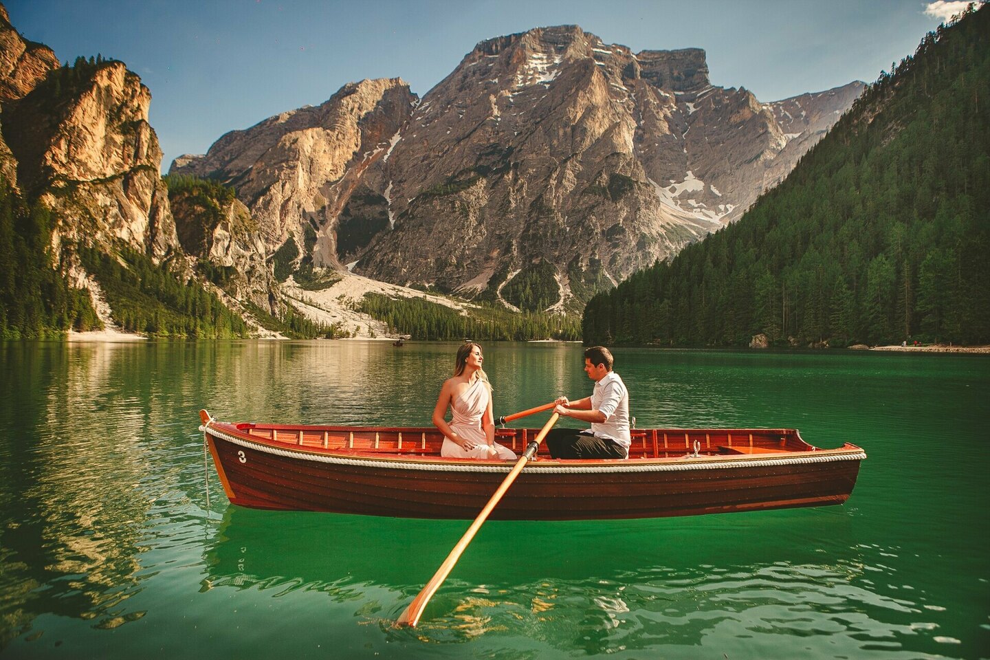 Ensaio Fotográfico LAGO DI BRAIES Bruna e Alisson Ensaio Fotográfico LAGO DI BRAIES Bruna e Alisson