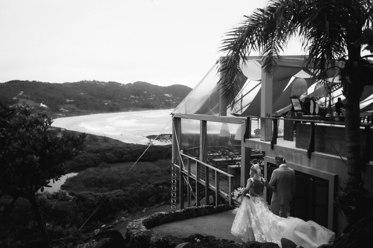 Foto Casamento na Praia do Rosa Brasil Tati e Jesse - Imagem 71