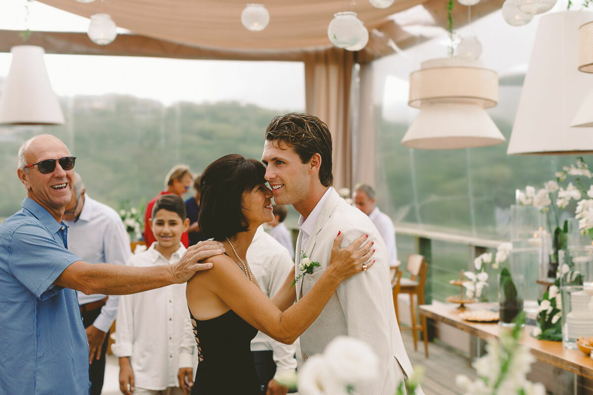 Foto Casamento na Praia do Rosa Brasil Tati e Jesse - Imagem 52