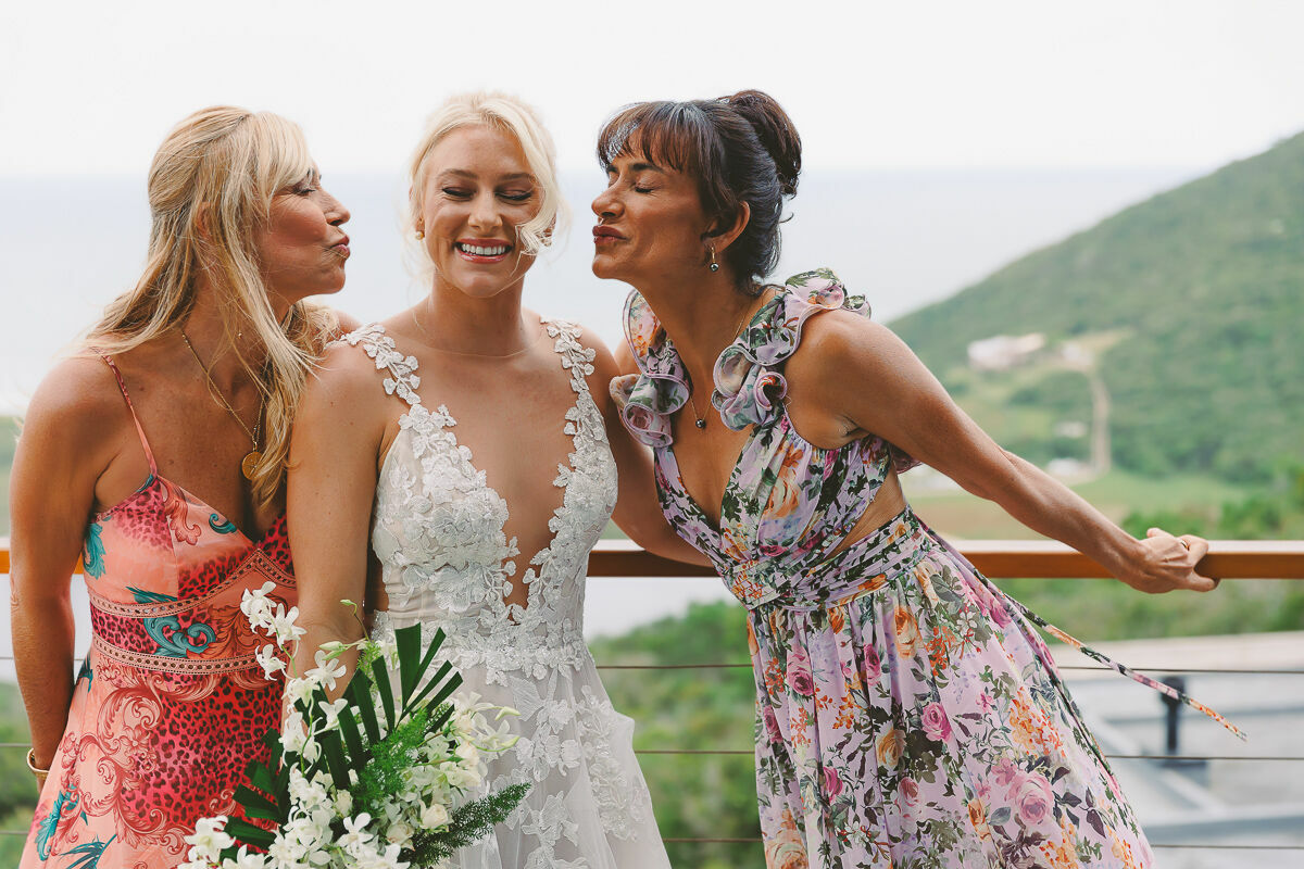 Foto Casamento na Praia do Rosa Brasil Tati e Jesse - Imagem 36