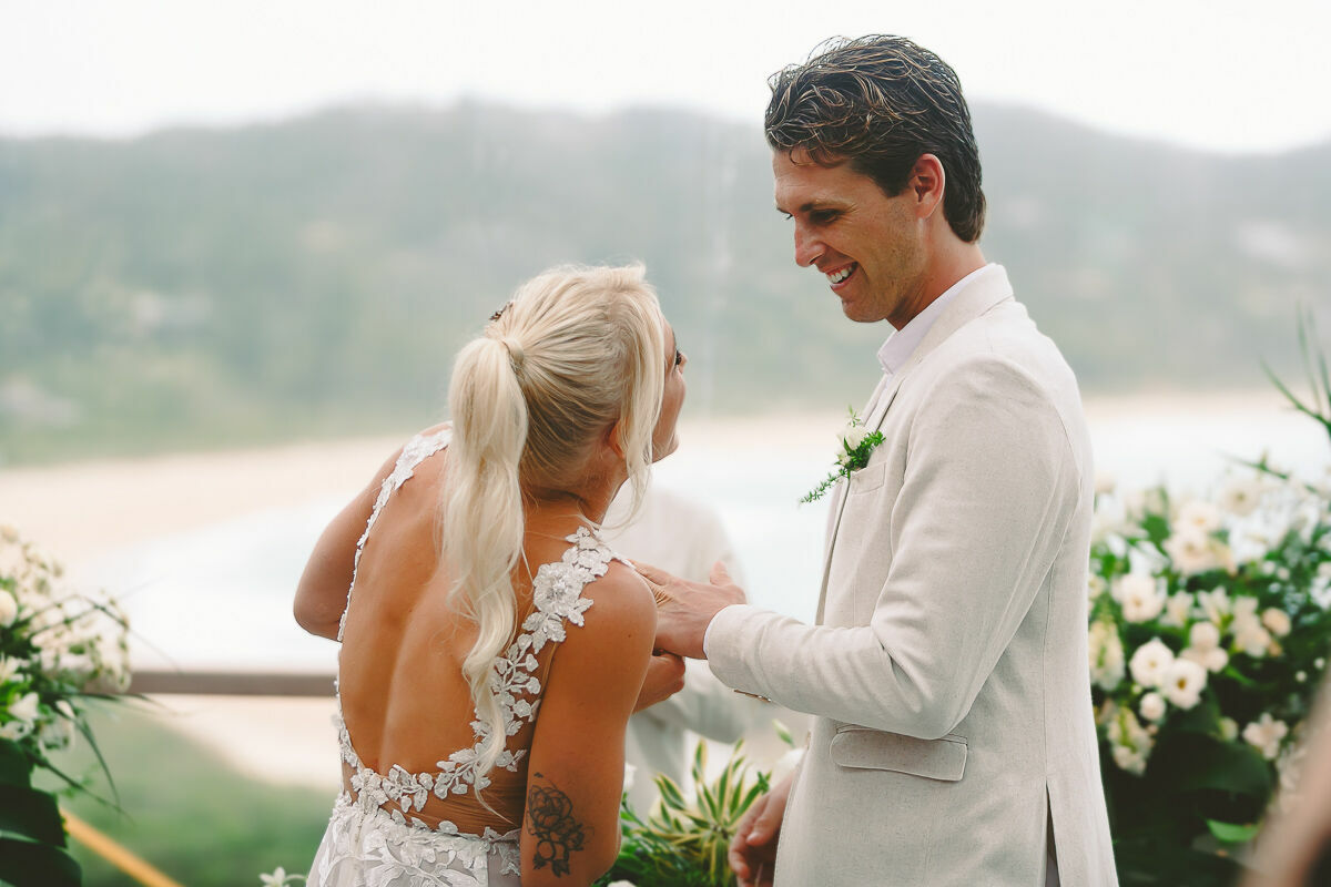 Foto Casamento na Praia do Rosa Brasil Tati e Jesse - Imagem 102