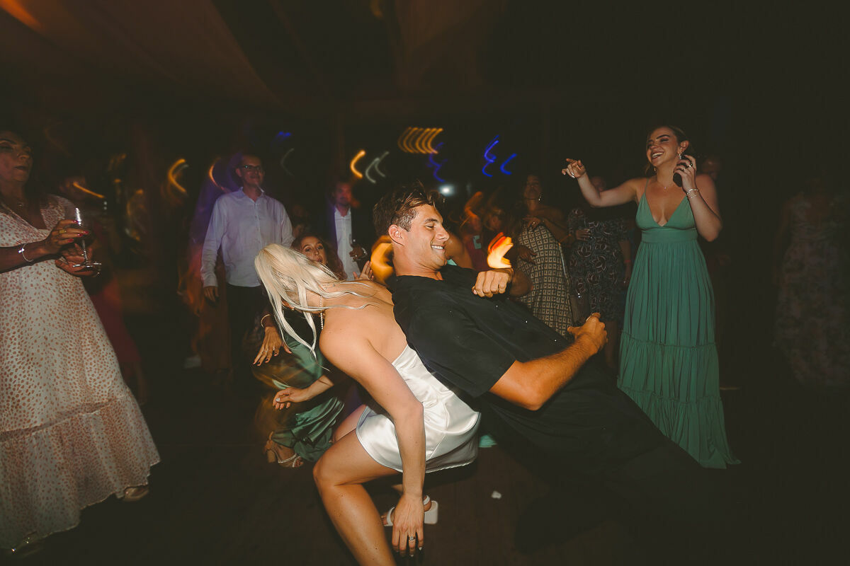 Foto Casamento na Praia do Rosa Brasil Tati e Jesse - Imagem 224