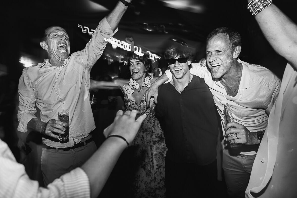 Foto Casamento na Praia do Rosa Brasil Tati e Jesse - Imagem 219