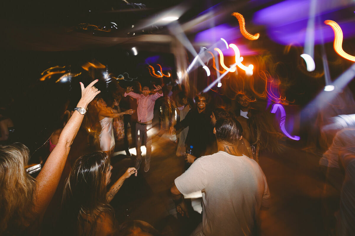 Foto Casamento na Praia do Rosa Brasil Tati e Jesse - Imagem 236