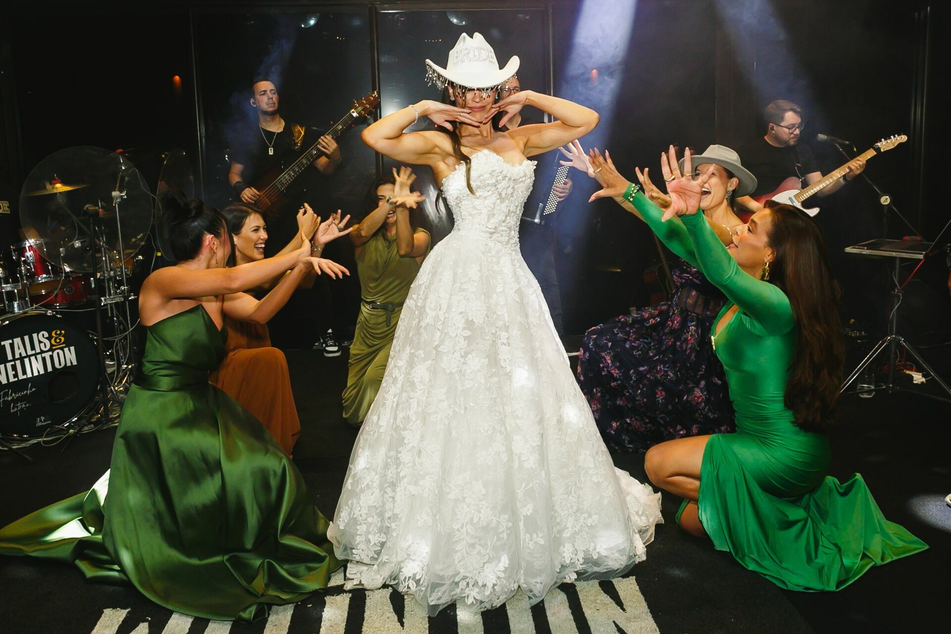 Foto Casamento no Monges das Cruzes, Vila Bisutti, em São Paulo Foto Casamento no Monges das Cruzes, Vila Bisutti, em São Paulo - Imagem 281