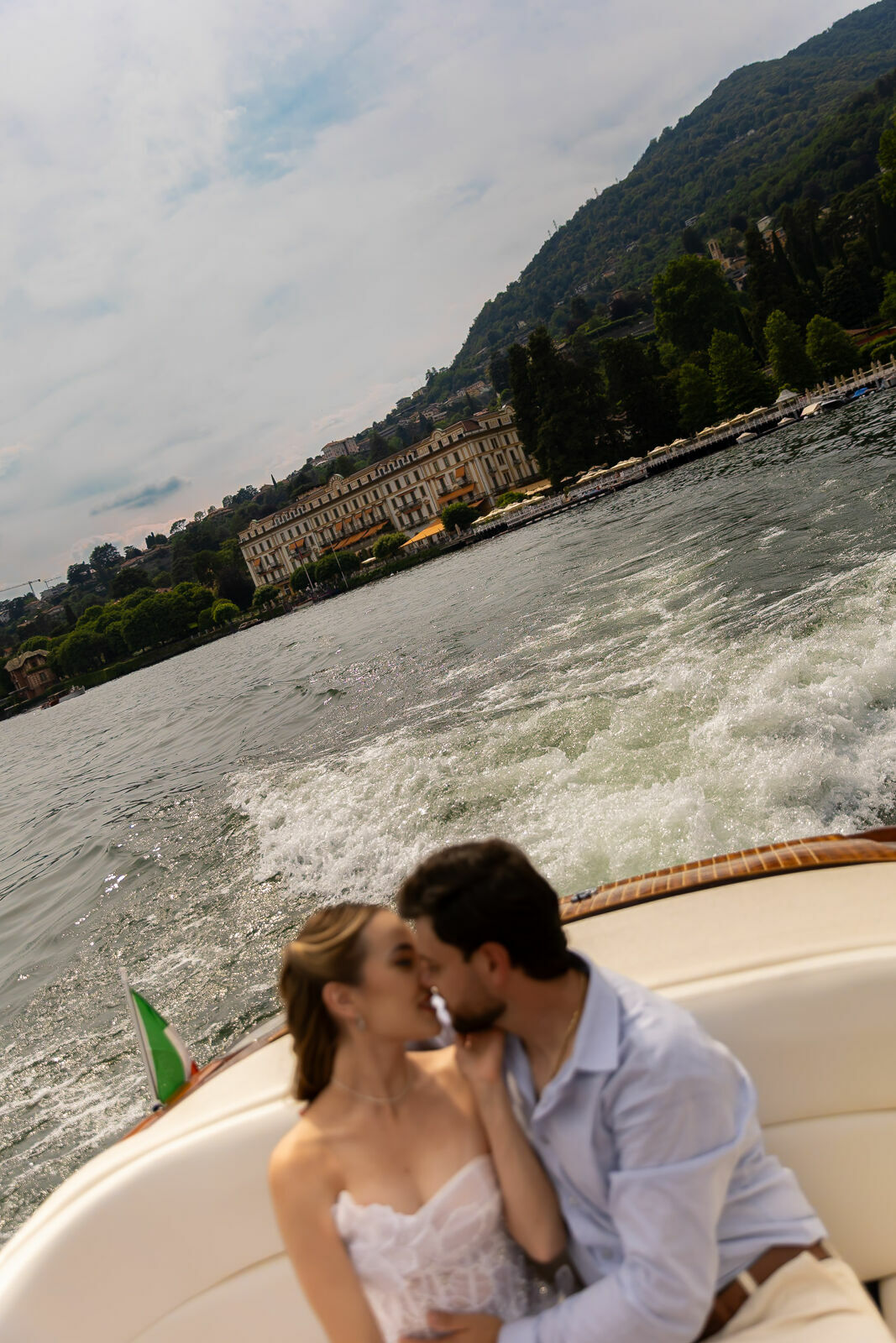 Foto Carol & Luan | A Couple Session at Lake Como, Italy Foto Carol & Luan | A Couple Session at Lake Como, Italy - Imagem 9