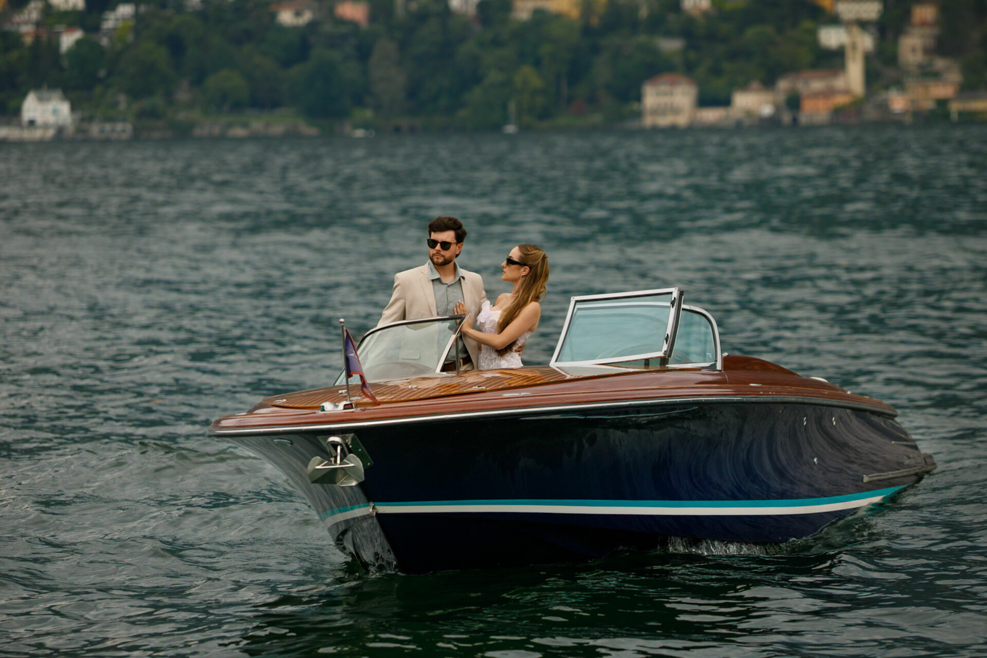 Foto Carol e Luan | Sessão de fotos de casal no Lago Como, Itália Foto Carol e Luan | Uma Sessão de Casal no Lago Como, Itália - Imagem 53