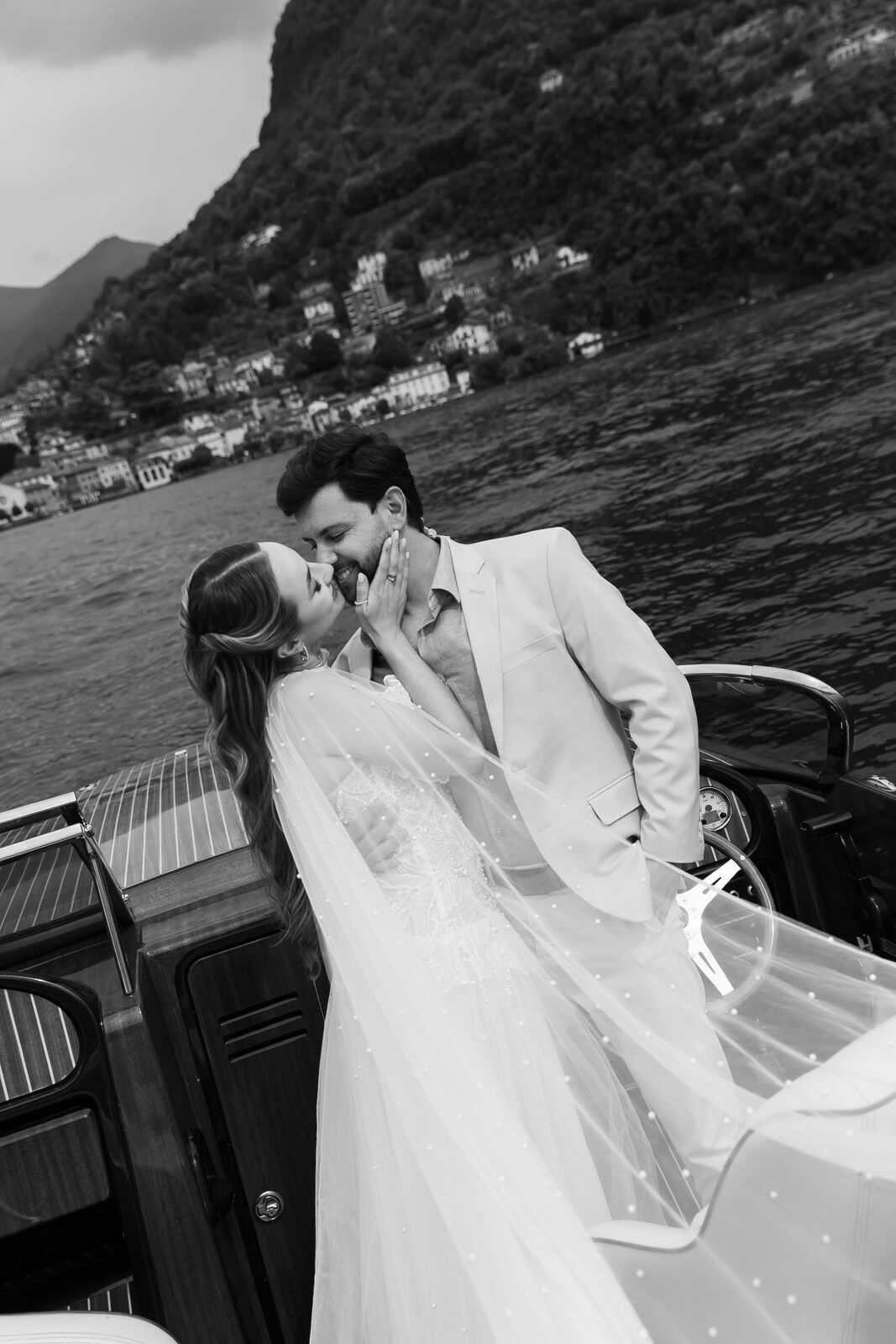 Foto Carol & Luan | A Couple Session at Lake Como, Italy Foto Carol & Luan | A Couple Session at Lake Como, Italy - Imagem 18